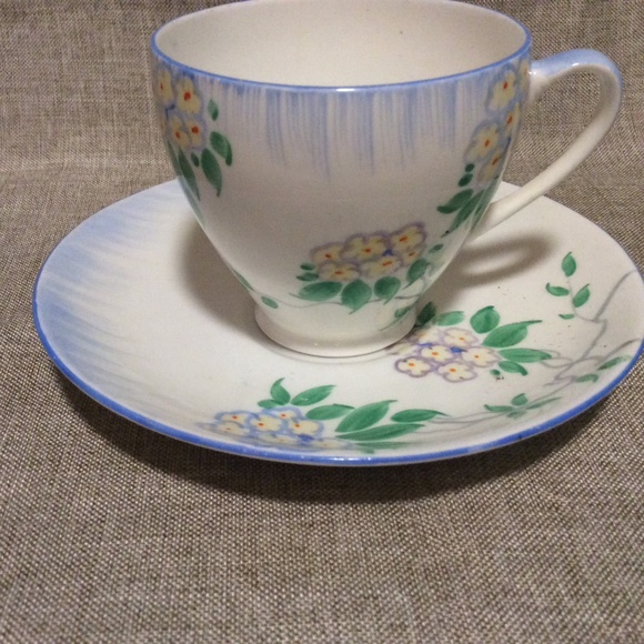 Crafton China Tea cup and Saucer - Picture 1 of 4